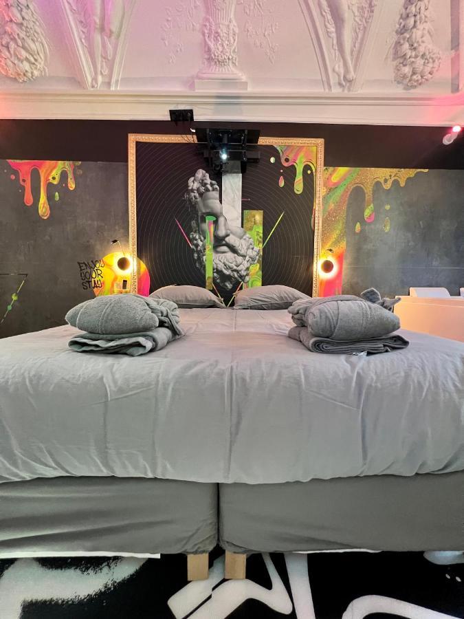 Capsule Art Deco - Jacuzzi - Netflix - Home Cinema - Arcade De Jeux & Nintendo Switch - 2 Chambres - Filet Suspendu Валансьен Экстерьер фото