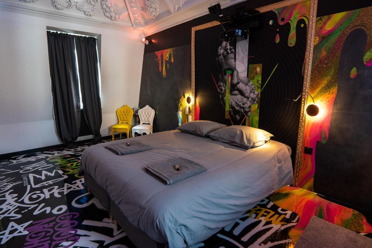 Capsule Art Deco - Jacuzzi - Netflix - Home Cinema - Arcade De Jeux & Nintendo Switch - 2 Chambres - Filet Suspendu Валансьен Экстерьер фото
