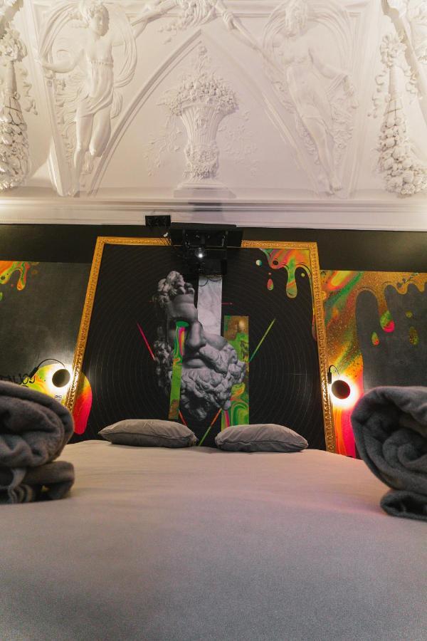 Capsule Art Deco - Jacuzzi - Netflix - Home Cinema - Arcade De Jeux & Nintendo Switch - 2 Chambres - Filet Suspendu Валансьен Экстерьер фото